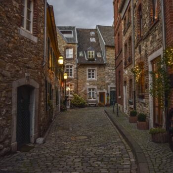 Miejskie alejki, scenariusz RPG